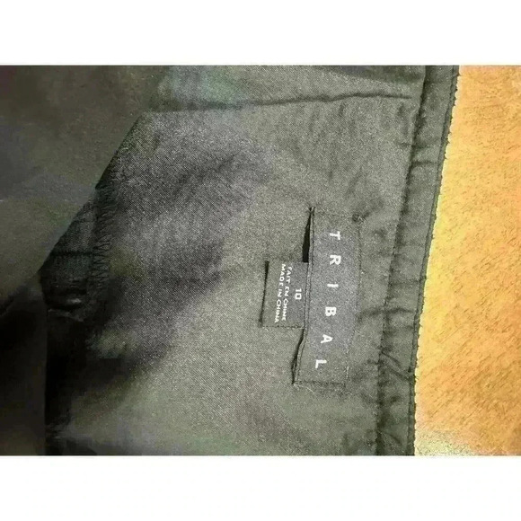 Tribal Brand women's Skirt, Sz 10, Black “snake print” - Picture 4 of 7